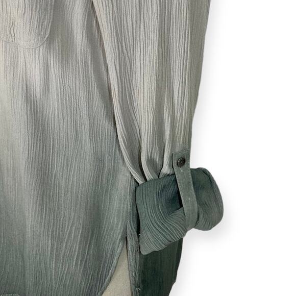 Rock & Republic button front shirt, ladies small relaxed fit gray ombre crinkle - Picture 5 of 8